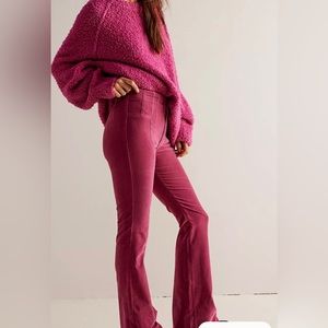 NWT! We the Free ‘ 27 Jayde Cord High Rise Flare’ Baton Rouge cords.